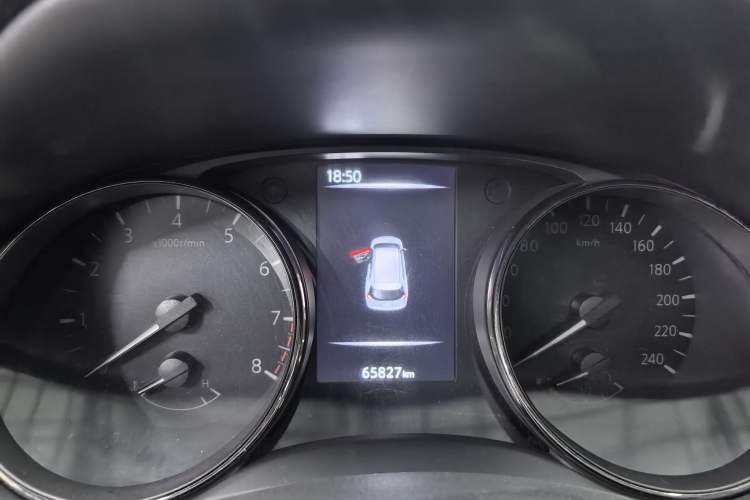 Used Nissan X-Trail 2022 2.0L Two-Wheel Drive Smart Connect Premium Edition Odometer Close Up