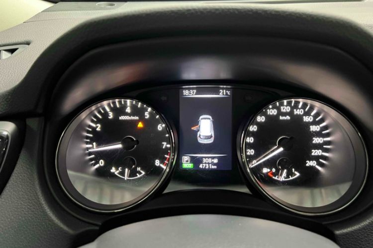 Used Nissan X-Trail 2022 Revised Version 2.0L Two-Wheel Drive Smart Connect & Comfort Edition Odometer Close Up