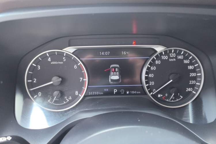 Used Nissan X-Trail 2022 VC-Turbo 300 CVT 2WD Star & Moon Limited Edition Odometer Close Up