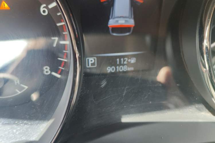 Used Nissan X-Trail 2022 Revised Version 2.0L Two-Wheel Drive Smart Connect Premium Edition Odometer Close Up