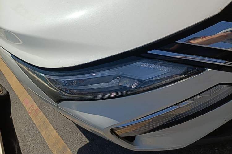 Used Nissan X-Trail 2022 VC-Turbo 300 CVT 2WD Star & Moon Limited Edition Right Front Headlight