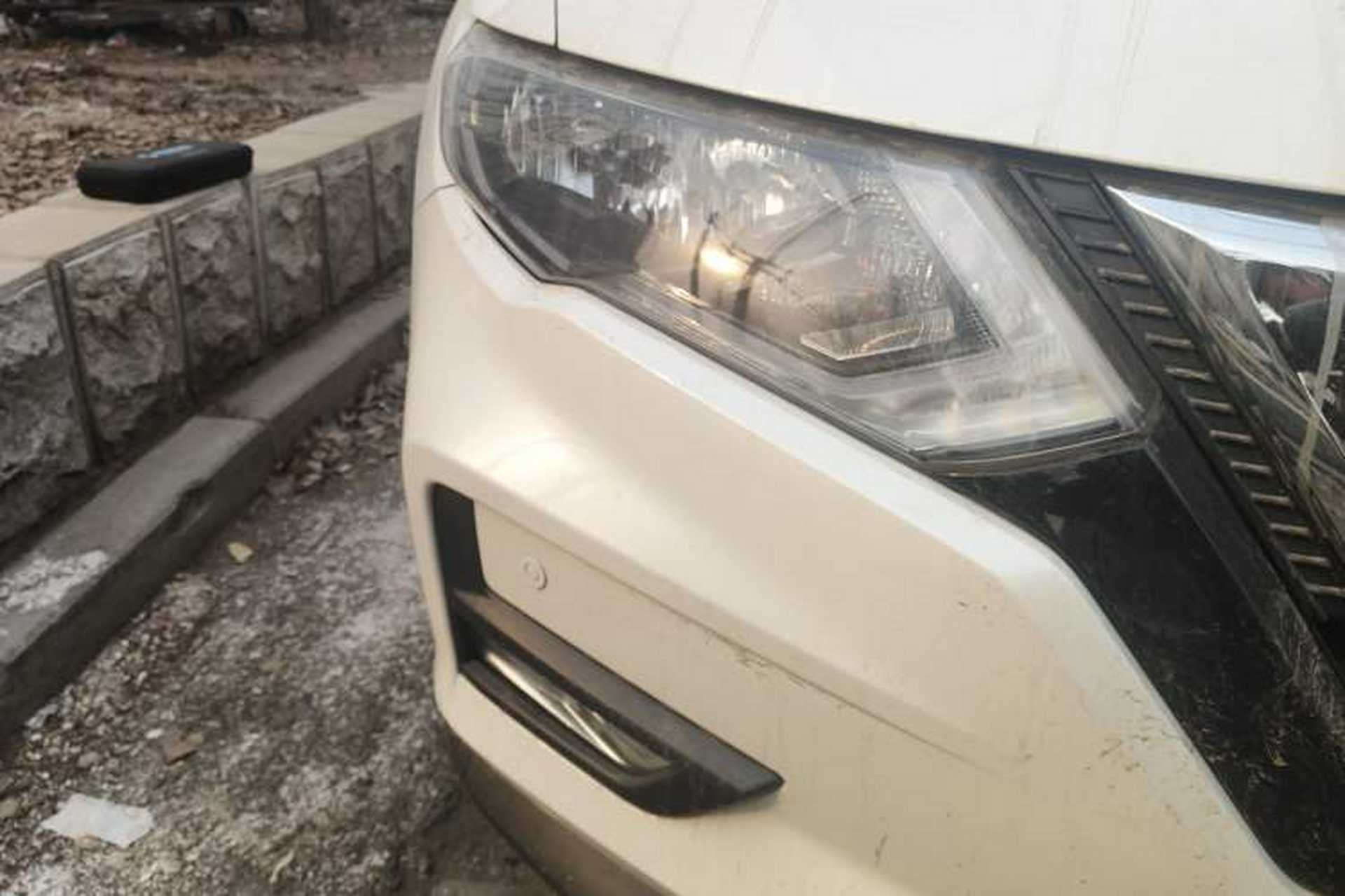 Used Nissan X-Trail 2022 2.0L Two-Wheel Drive Smart Connect & Comfort Edition Right Front Headlight