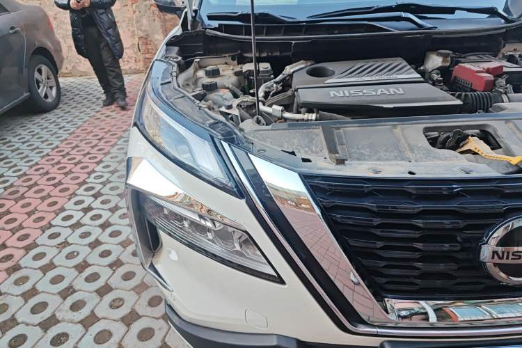 Used Nissan X-Trail 2022 VC-Turbo 300 CVT 2WD Star & Moon Limited Edition Right Front Headlight