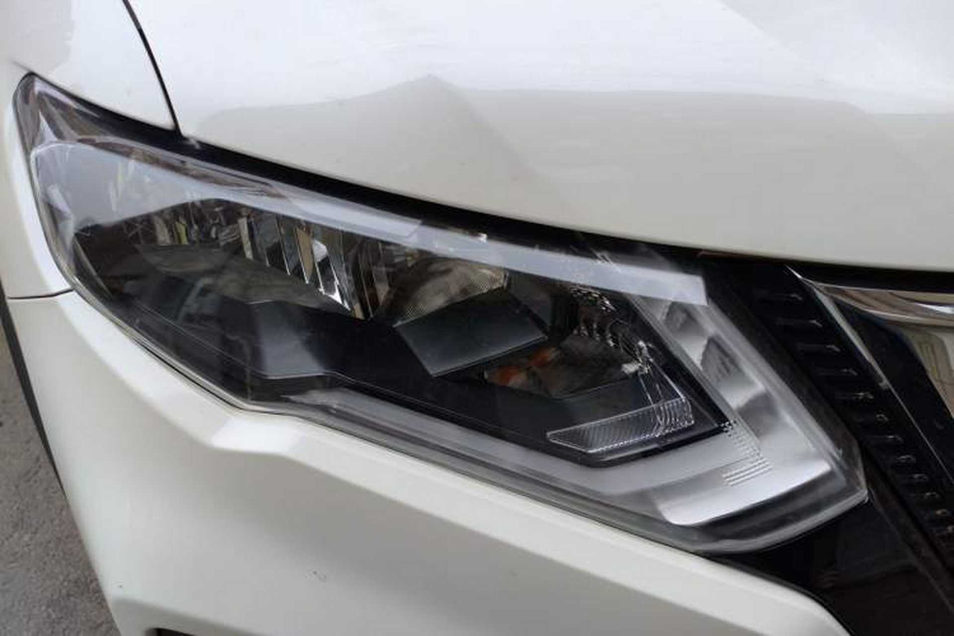 Used Nissan X-Trail 2022 2.0L Two-Wheel Drive Smart Connect & Comfort Edition Right Front Headlight