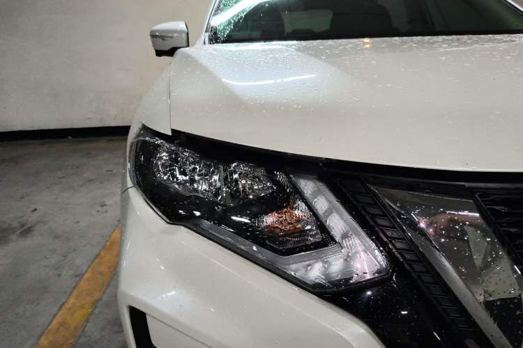 Used Nissan X-Trail 2022 2.0L Two-Wheel Drive Smart Connect & Comfort Edition Right Front Headlight