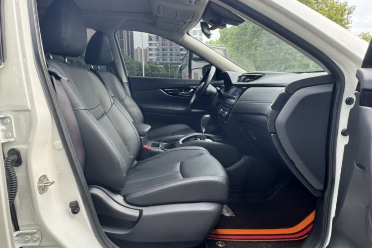 Used Nissan X-Trail 2022 Revised Version 2.0L Two-Wheel Drive Smart Connect & Comfort Edition Right Front Seat