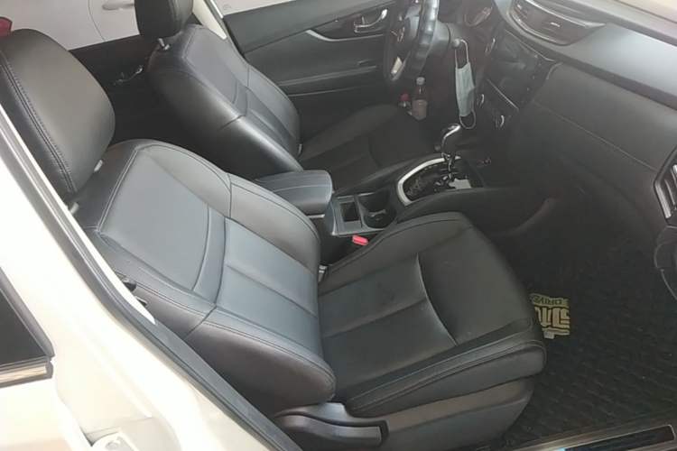Used Nissan X-Trail 2022 Revised Version 2.0L Two-Wheel Drive Smart Connect & Comfort Edition Right Front Seat