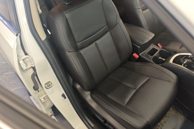Used Nissan X-Trail 2022 Revised Version 2.0L Two-Wheel Drive Smart Connect Premium Edition Right Front Seat