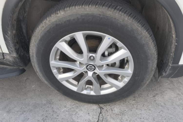 Used Nissan X-Trail 2022 Revised Version 2.0L Two-Wheel Drive Smart Connect Premium Edition Right Front Wheel Hub