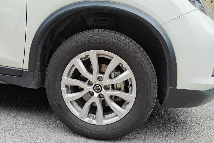 Used Nissan X-Trail 2022 Revised Version 2.0L Two-Wheel Drive Smart Connect Premium Edition Right Front Wheel Hub