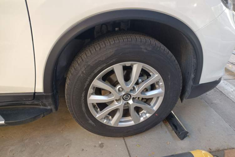 Used Nissan X-Trail 2022 Revised Version 2.0L Two-Wheel Drive Smart Connect & Comfort Edition Right Front Wheel Hub
