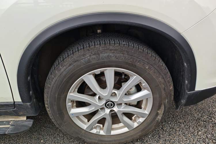 Used Nissan X-Trail 2022 Revised Version 2.0L Two-Wheel Drive Smart Connect Premium Edition Right Front Wheel Hub