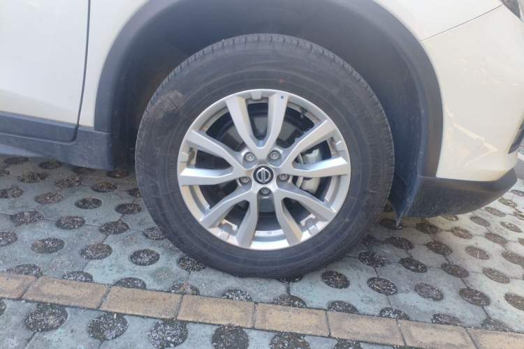Used Nissan X-Trail 2022 2.0L Two-Wheel Drive Smart Connect Premium Edition Right Front Wheel Hub
