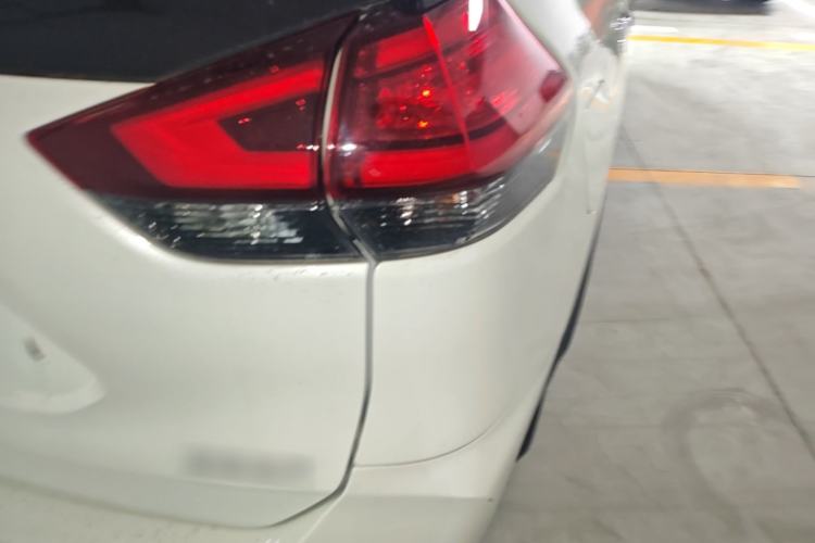 Used Nissan X-Trail 2022 Revised Version 2.0L Two-Wheel Drive Smart Connect Premium Edition Right Rear Taillight