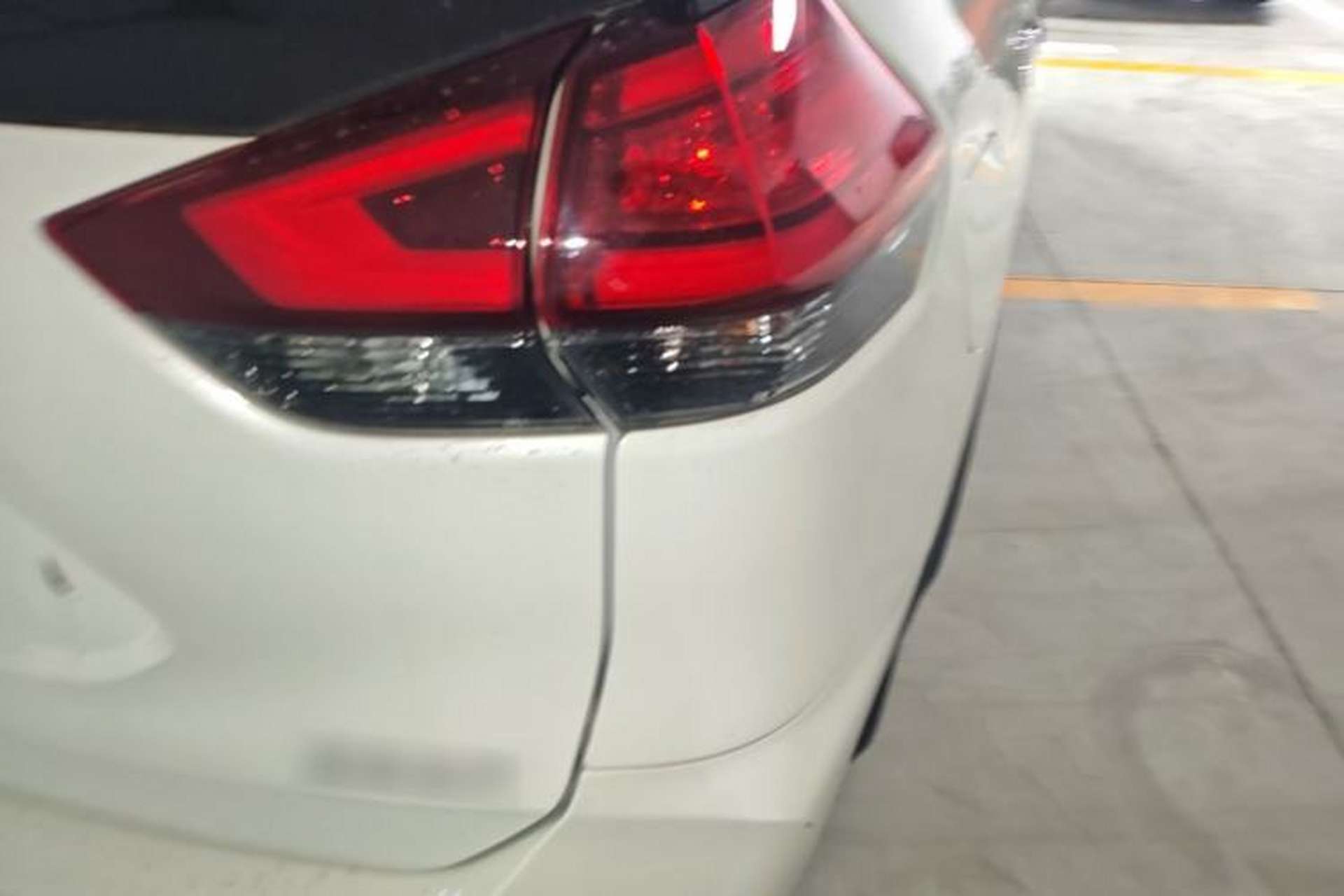 Used Nissan X-Trail 2022 Revised Version 2.0L Two-Wheel Drive Smart Connect Premium Edition Right Rear Taillight