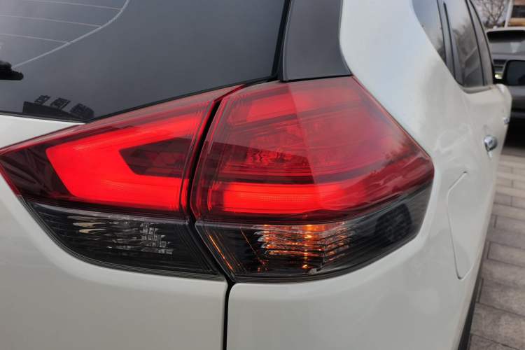 Used Nissan X-Trail 2022 2.0L Two-Wheel Drive Smart Connect Premium Edition Right Rear Taillight