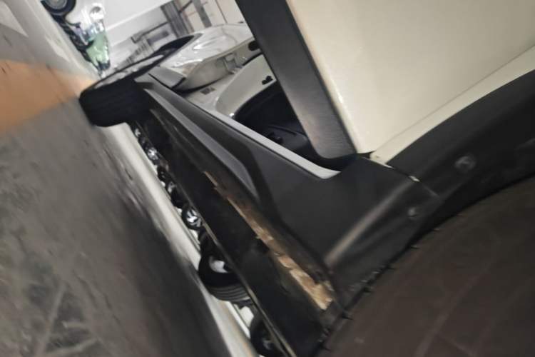 Used Nissan X-Trail 2022 Revised Version 2.0L Two-Wheel Drive Smart Connect Premium Edition Right Side Sill