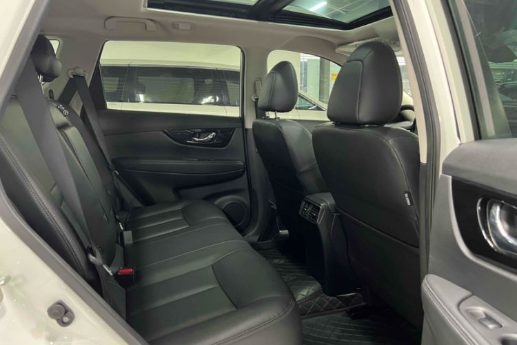 Used Nissan X-Trail 2022 Revised Version 2.0L Two-Wheel Drive Smart Connect & Comfort Edition Roof