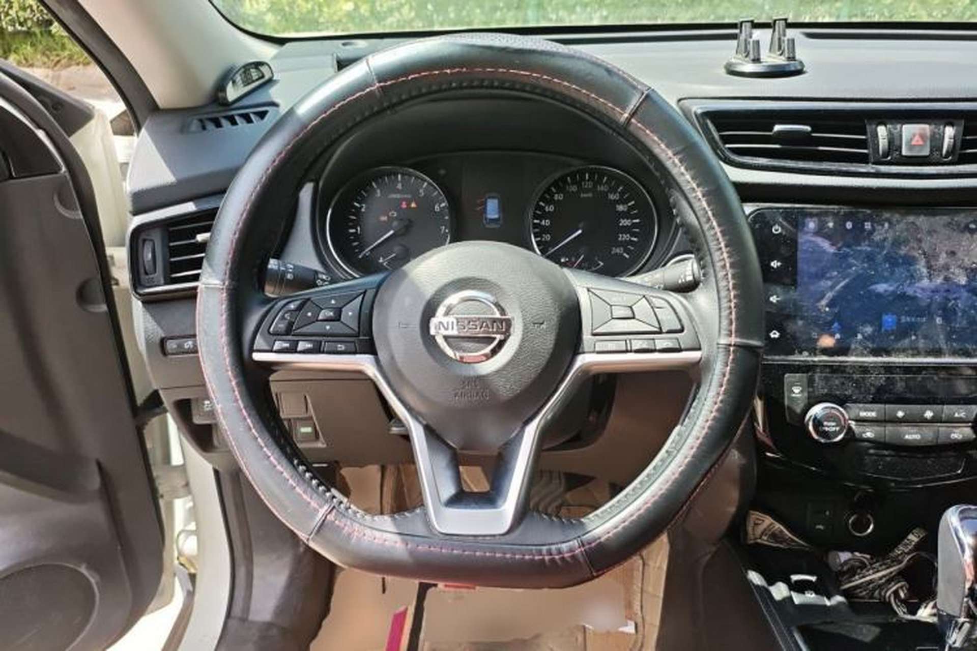 Used Nissan X-Trail 2022 2.0L Two-Wheel Drive Smart Connect Premium Edition Steering Wheel