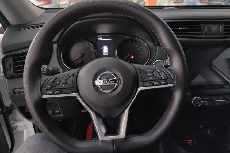 Used Nissan X-Trail 2022 Revised Version 2.0L Two-Wheel Drive Smart Connect & Comfort Edition Steering Wheel