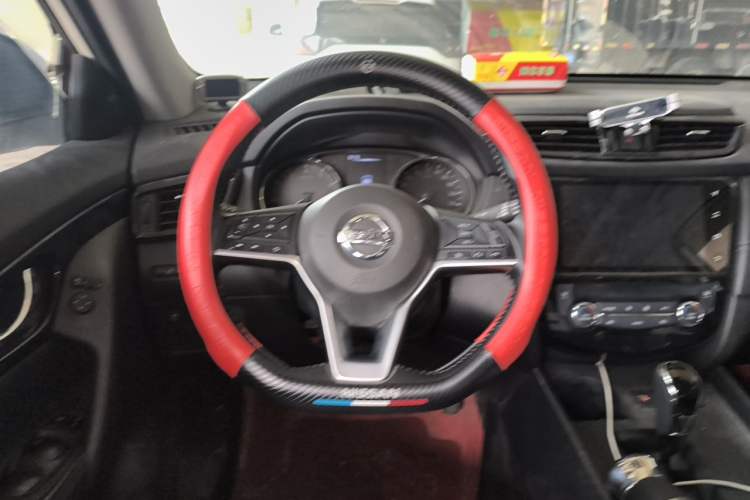 Used Nissan X-Trail 2022 2.0L Two-Wheel Drive Smart Connect Premium Edition Steering Wheel