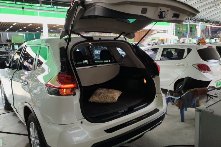 Used Nissan X-Trail 2022 2.0L Two-Wheel Drive Smart Connect Premium Edition Trunk