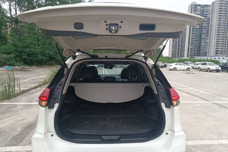 Used Nissan X-Trail 2022 2.0L Two-Wheel Drive Smart Connect & Comfort Edition Trunk