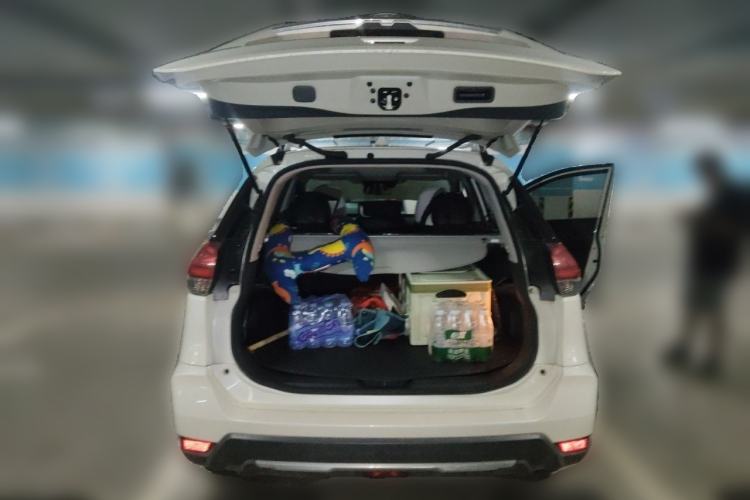 Used Nissan X-Trail 2022 Revised Version 2.0L Two-Wheel Drive Smart Connect & Comfort Edition Trunk