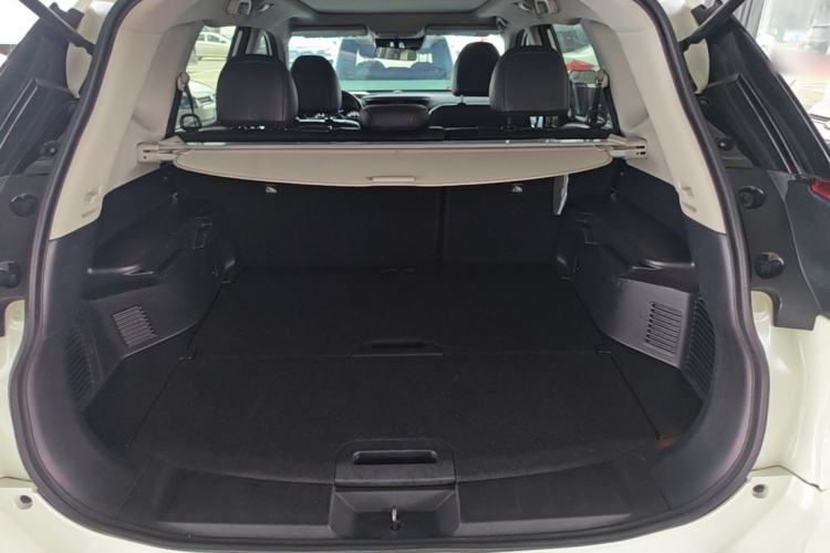 Used Nissan X-Trail 2022 2.0L Two-Wheel Drive Smart Connect & Comfort Edition Trunk