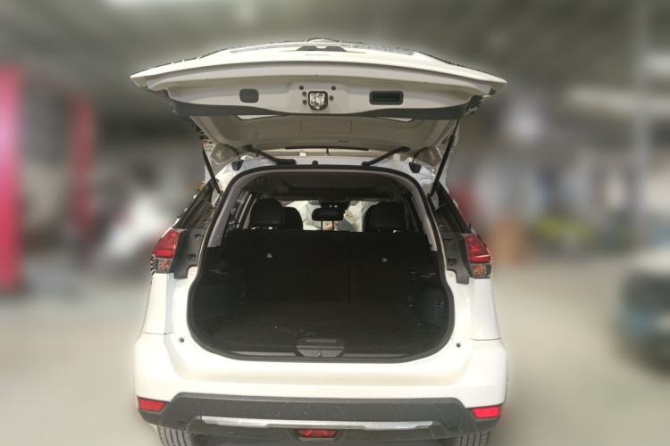Used Nissan X-Trail 2022 2.0L Two-Wheel Drive Smart Connect Premium Edition Trunk