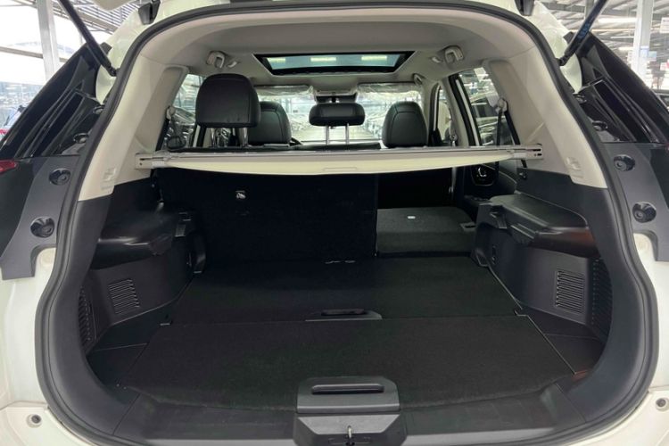 Used Nissan X-Trail 2022 Revised Version 2.0L Two-Wheel Drive Smart Connect & Comfort Edition Trunk
