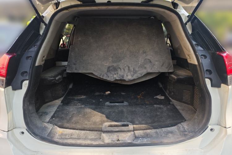 Used Nissan X-Trail 2022 2.0L Two-Wheel Drive Smart Connect & Comfort Edition Trunk