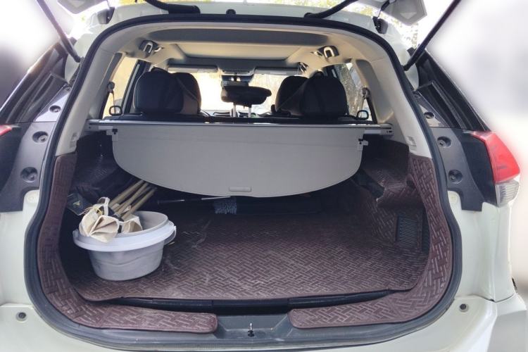 Used Nissan X-Trail 2022 Revised Version 2.0L Two-Wheel Drive Smart Connect Premium Edition Trunk