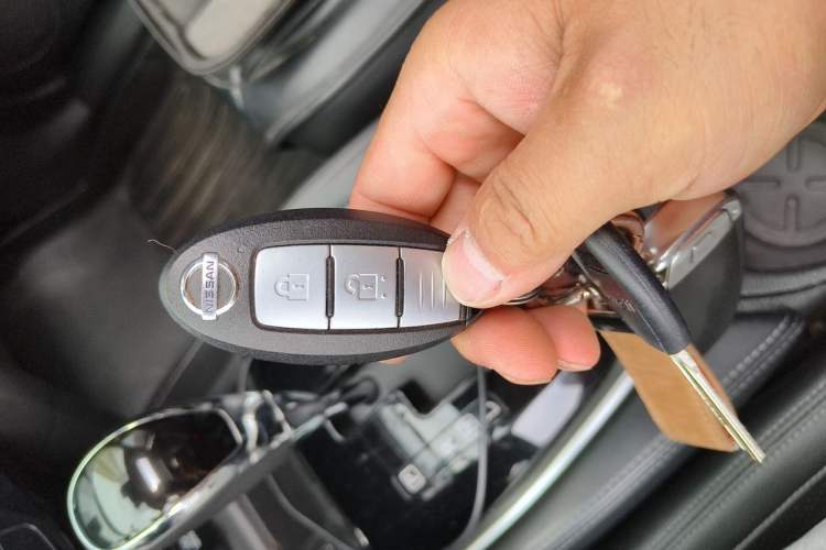 Used Nissan X-Trail 2022 Revised Version 2.0L Two-Wheel Drive Smart Connect Premium Edition Vehicle Key