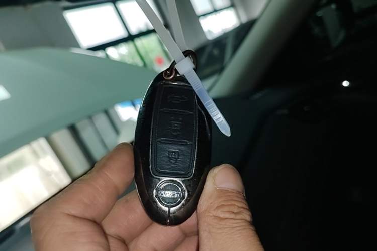 Used Nissan X-Trail 2022 2.0L Two-Wheel Drive Smart Connect Premium Edition Vehicle Key