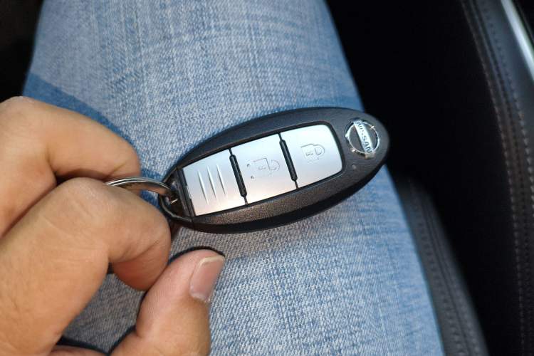 Used Nissan X-Trail 2022 2.0L Two-Wheel Drive Smart Connect Premium Edition Vehicle Key