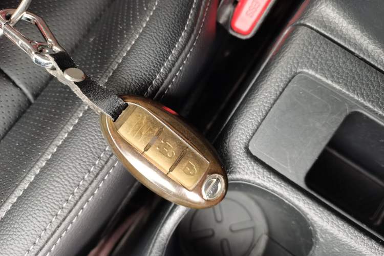 Used Nissan X-Trail 2022 2.0L Two-Wheel Drive Smart Connect Premium Edition Vehicle Key
