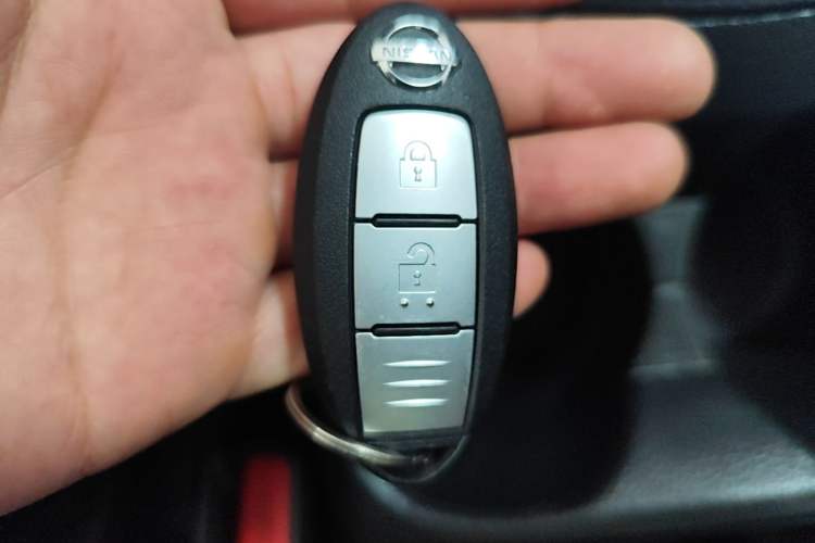 Used Nissan X-Trail 2022 2.0L Two-Wheel Drive Smart Connect Premium Edition Vehicle Key