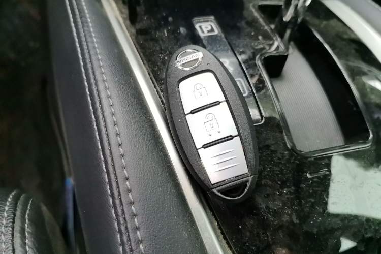 Used Nissan X-Trail 2022 2.0L Two-Wheel Drive Smart Connect Premium Edition Vehicle Key
