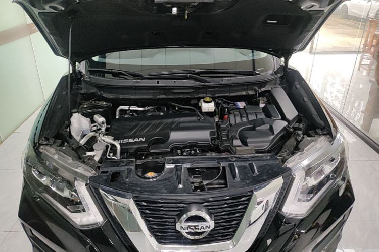 Used Nissan X-Trail 2023 Classic 2.0L Two-Wheel Drive Smart Connect Premium Edition Engine Bay