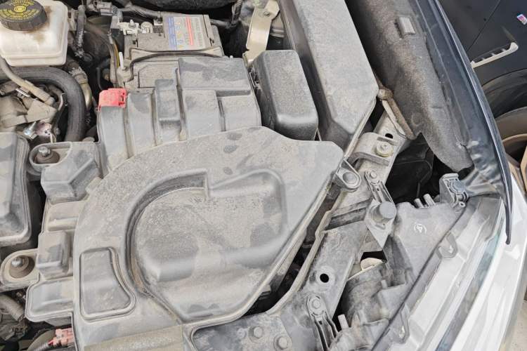 Used Nissan X-Trail 2023 Classic 2.0L Two-Wheel Drive Smart Connect & Comfort Edition Engine Bay Left