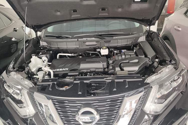 Used Nissan X-Trail 2023 Classic 2.0L Two-Wheel Drive Smart Connect Premium Edition Engine Bay