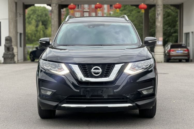 Used Nissan X-Trail 2023 Classic 2.0L Two-Wheel Drive Smart Connect Premium Edition Exterior 4