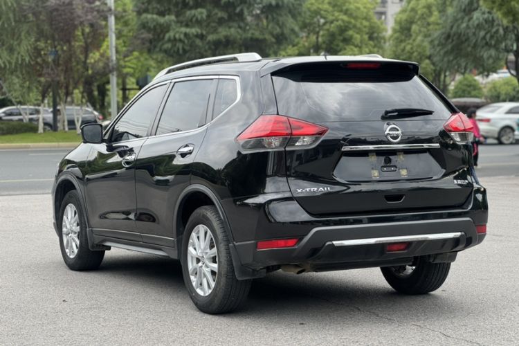 Used Nissan X-Trail 2023 Classic 2.0L Two-Wheel Drive Smart Connect Premium Edition Exterior 8