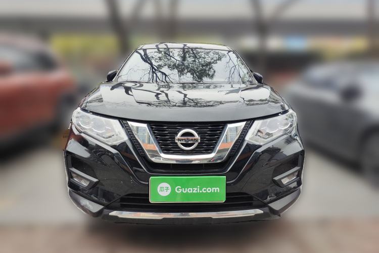 Used Nissan X-Trail 2023 Classic 2.0L Two-Wheel Drive Smart Connect Premium Edition Front