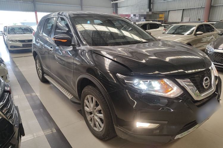 Used Nissan X-Trail 2023 Classic 2.0L Two-Wheel Drive Smart Connect Premium Edition Front Right 45 Deg