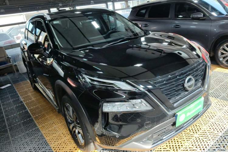 Used Nissan X-Trail 2023 e-POWER Ultra-Hybrid Dual-Motor All-Wheel-Drive Supreme Edition Front Right 45 Deg