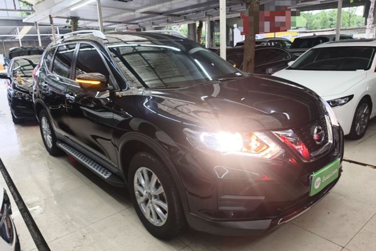 Used Nissan X-Trail 2023 Classic 2.0L Two-Wheel Drive Smart Connect & Comfort Edition Front Right 45 Deg