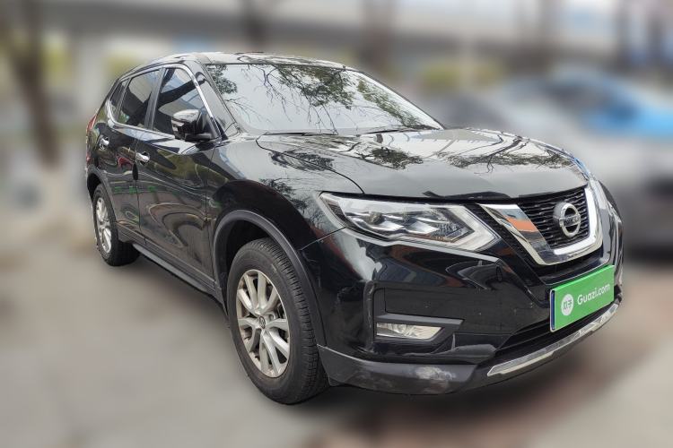 Used Nissan X-Trail 2023 Classic 2.0L Two-Wheel Drive Smart Connect Premium Edition Front Right 45 Deg