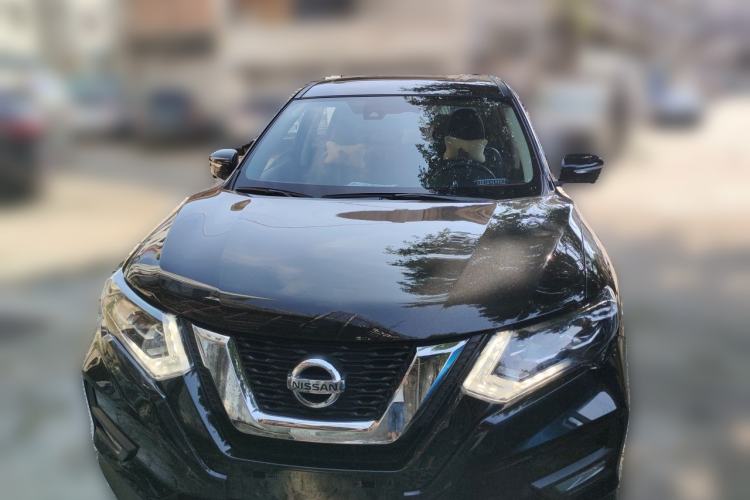Used Nissan X-Trail 2023 Classic 2.0L Two-Wheel Drive Smart Connect Premium Edition Front